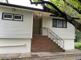 335 Post Ave FLOOR 1, Lyndhurst, NJ 07071