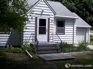 804 Park St S, Fairfax, MN 55332