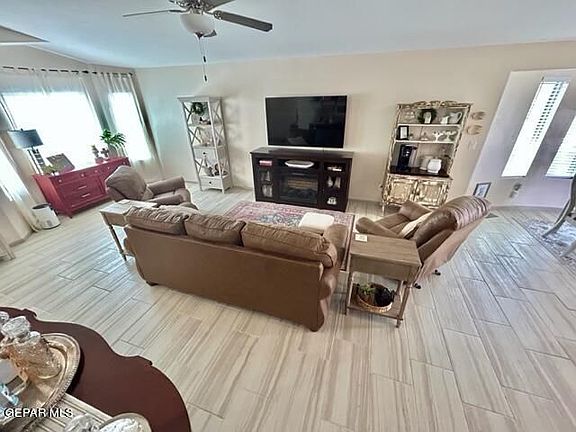 3rd image of 13825 Flora Vista Ave