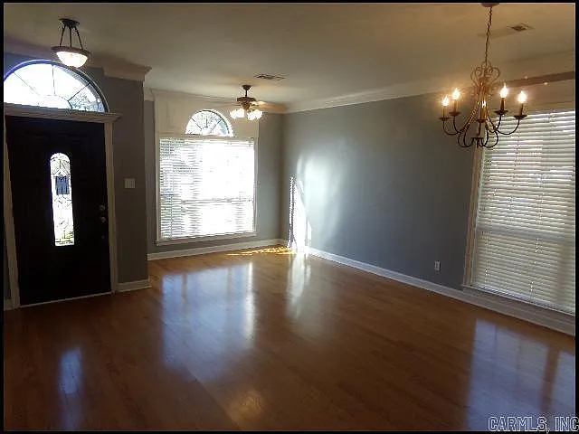 209 Chalamont Ln — Photo 3