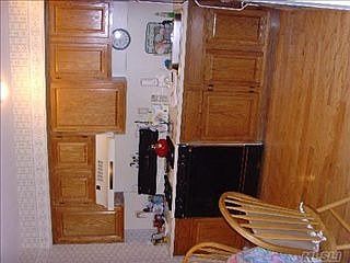 4th image of 32 Theodore Dr