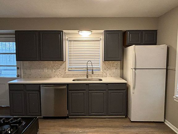 4th image of 4414 Kingsley Dr