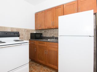 35-25 32nd St #C, Astoria, NY 11106