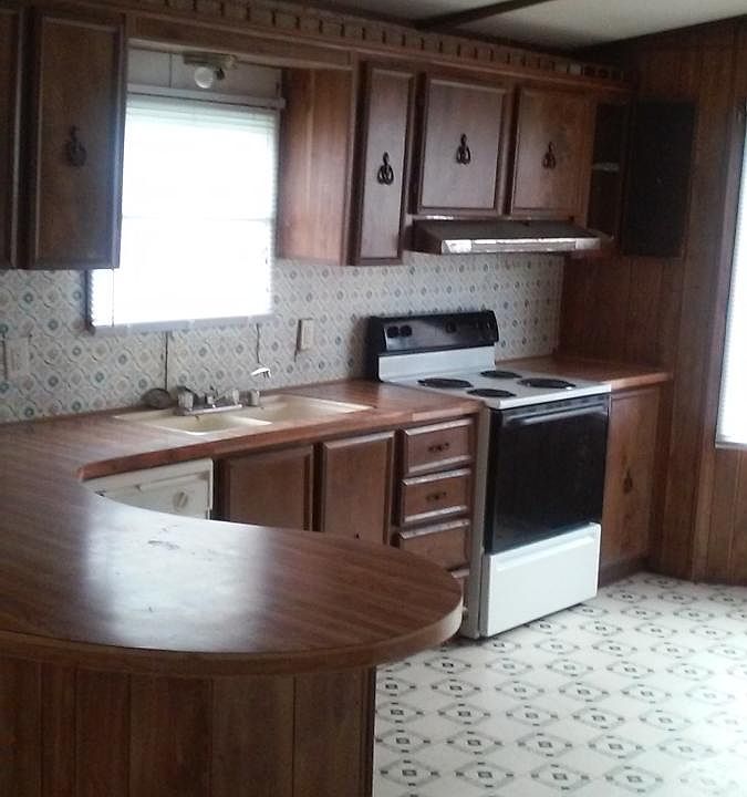 2nd image of 1448 Rosedale Dr Trlr 12