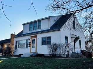 903 Manomin Ave, West Saint Paul, MN 55118