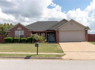 1165 Morgan Haley Ln, Springdale, AR 72764