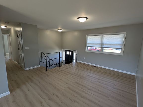 4th image of 274 W Ross St
