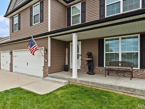 3rd image of 7016 Milburn Estates Dr