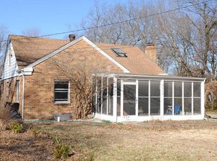 2049 Learnard Ave, Lawrence, KS 66046