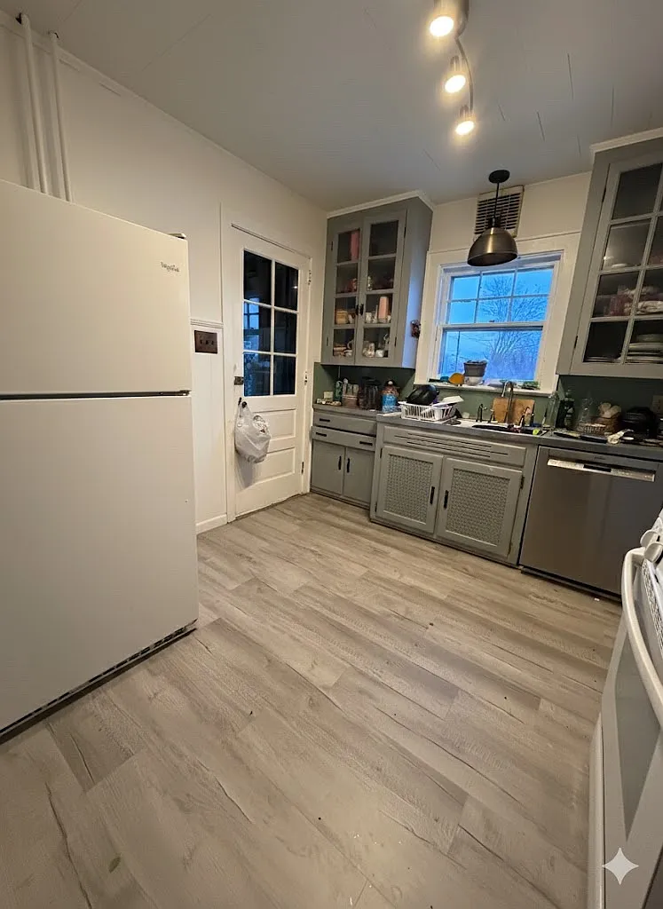 4 bed, 1728 sqft, $1,845 — Photo 3