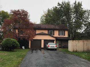 222 Granada Ct, Bolingbrook, IL 60440