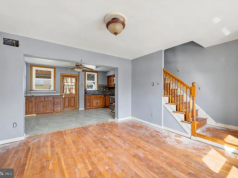 4814 Devereaux St — Photo 3