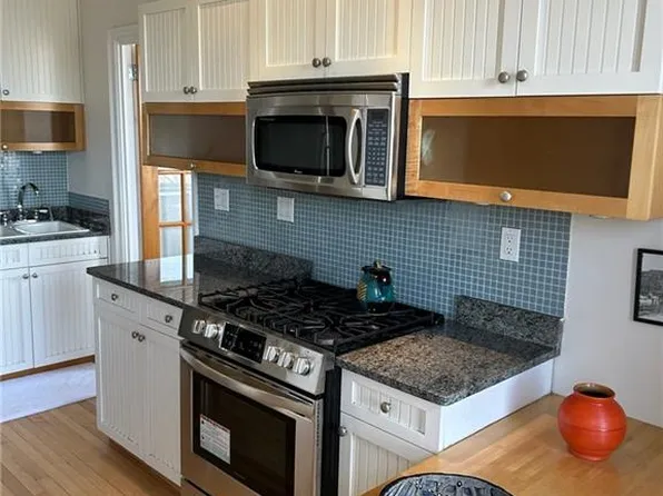 300 8th Ave APT 6M, Brooklyn, NY 11215