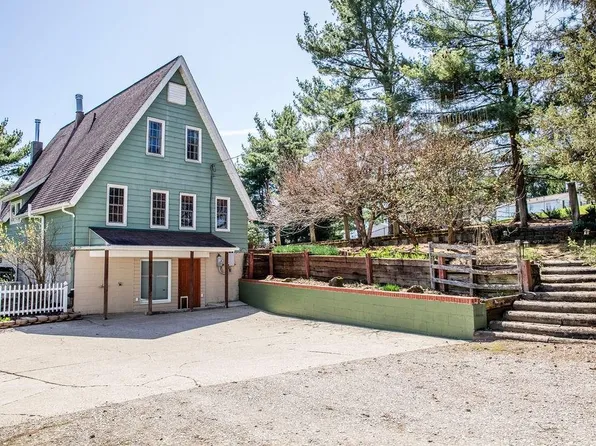 7280 Waynesburg Pike Rd, Moundsville, WV 26041