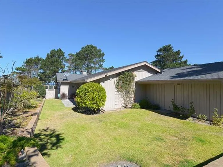 2869 Seventeen Mile Dr — Photo 9