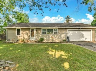 140 Haussauer Rd, Getzville, NY 14068