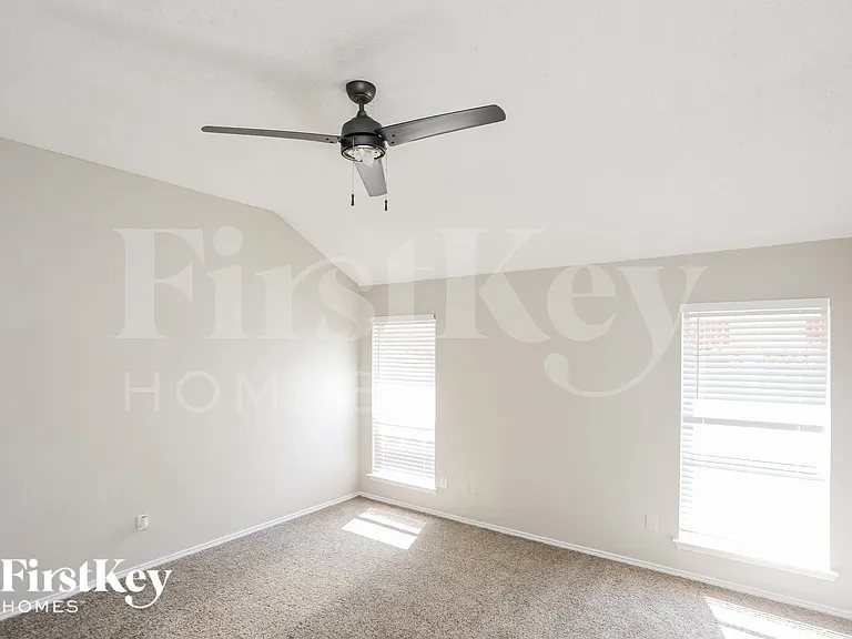 2505 Hidden Springs Dr — Photo 7