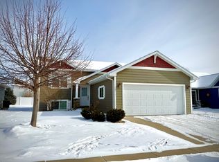 2111 Cumberland Ct, Brookings, SD 57006