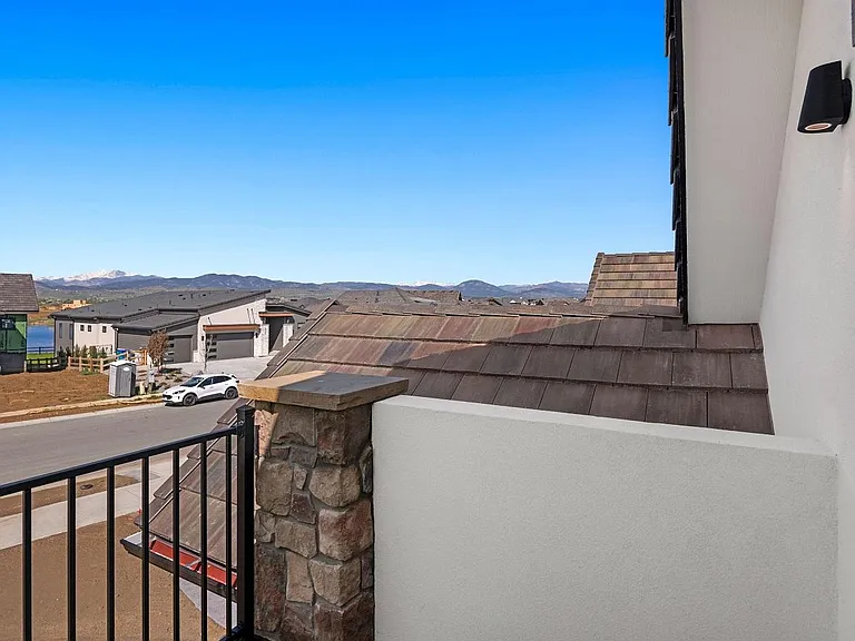 2724 Heron Lakes Pkwy — Photo 35