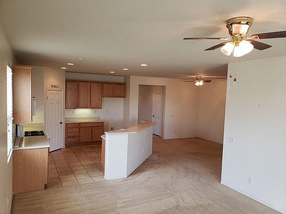 3rd image of 11857 Desert Glen St