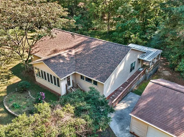 10282 Vidaurri Ln, Gloucester, VA 23050