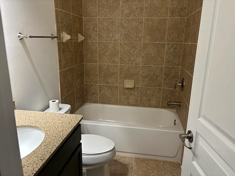 2035 Davallia Ct — Photo 32