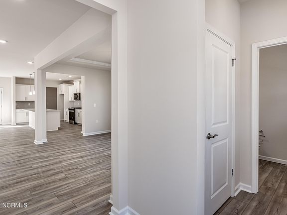 2nd image of 808 Trisail Terrace Riverlights Lot 894