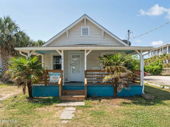 205 Raleigh Avenue, Carolina Beach, NC 28428