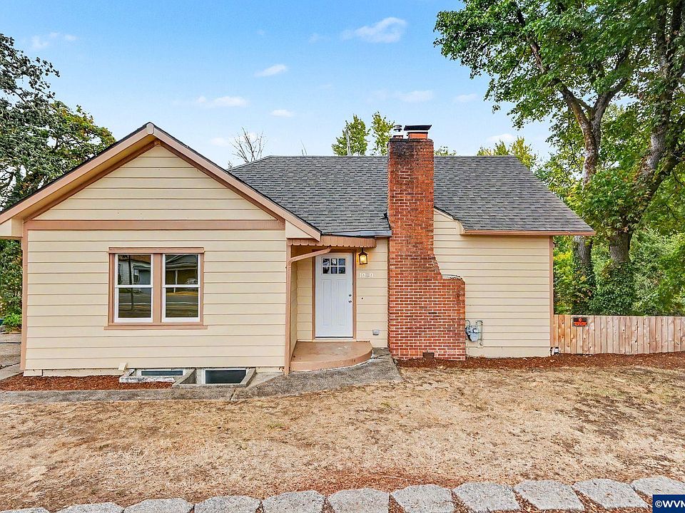 1st image of 1080 SE Miller Ave