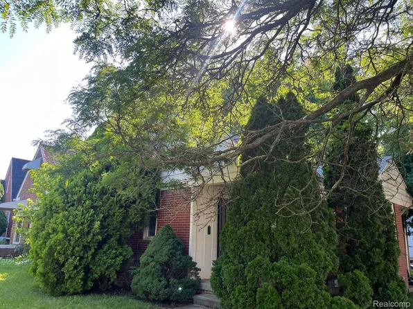 12525 Riad St, Detroit, MI 48224