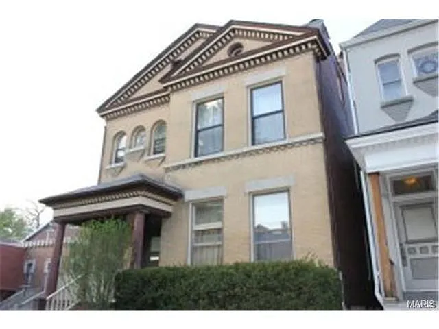 3635 Russell Blvd photo 1