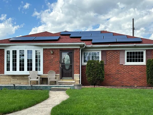31018 Angeline Ct, Saint Clair Shores, MI 48082