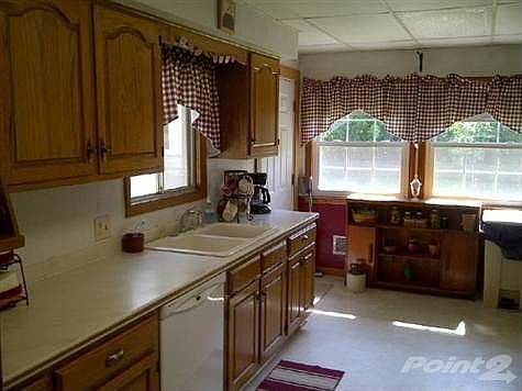 5th image of 1121 Blaine St