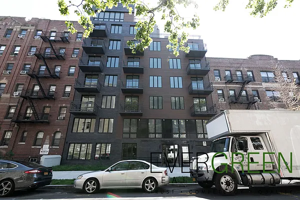 Rented by Evergreen Apartments BK | media 1