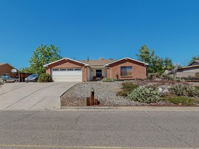 10209 Park Ln NW, Albuquerque, NM, 87114