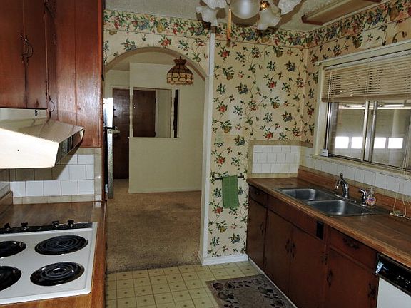 5th image of 105 Romallen Dr