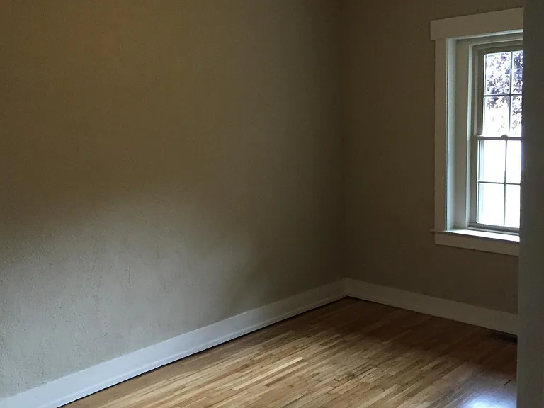 940 Amherst St #12 — Photo 13