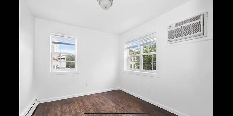 Rented by Delmark Realty LLC | media 3