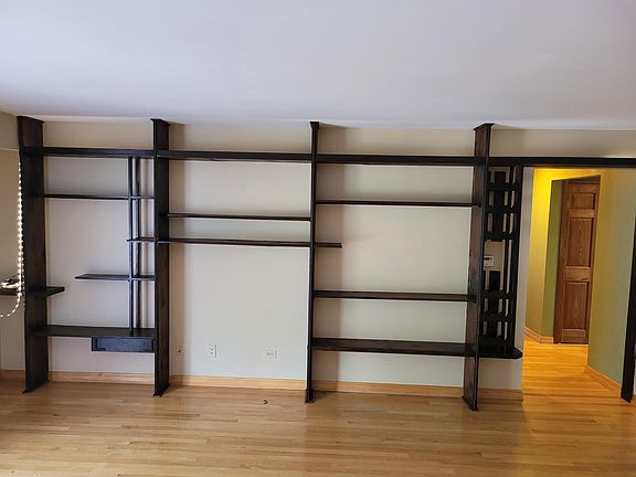 3rd image of 809 Oakton St Unit 203