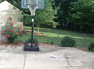 512 Grand Ridge Dr, Howard, OH 43028