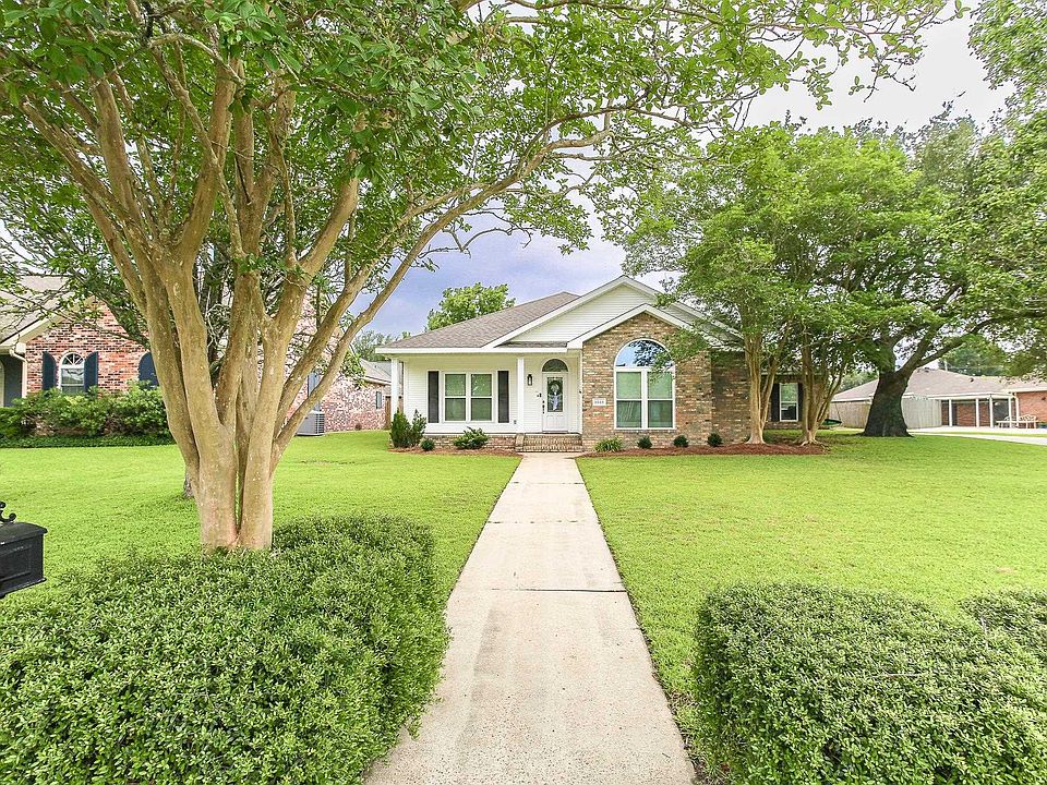 1st image of 1333 Cambridge Ct