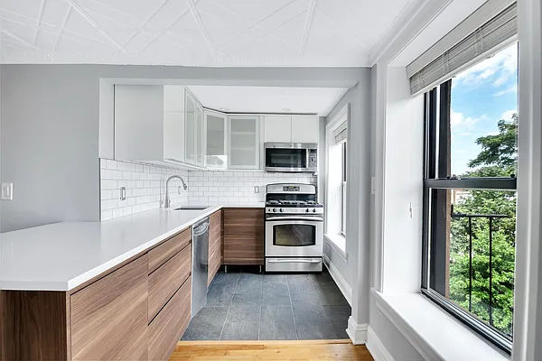 Rented by Compass | media 6