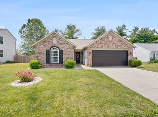 976 Canary Creek Dr, Franklin, IN 46131