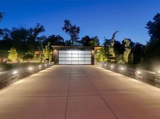 8424 England St, Overland Park, KS 66212