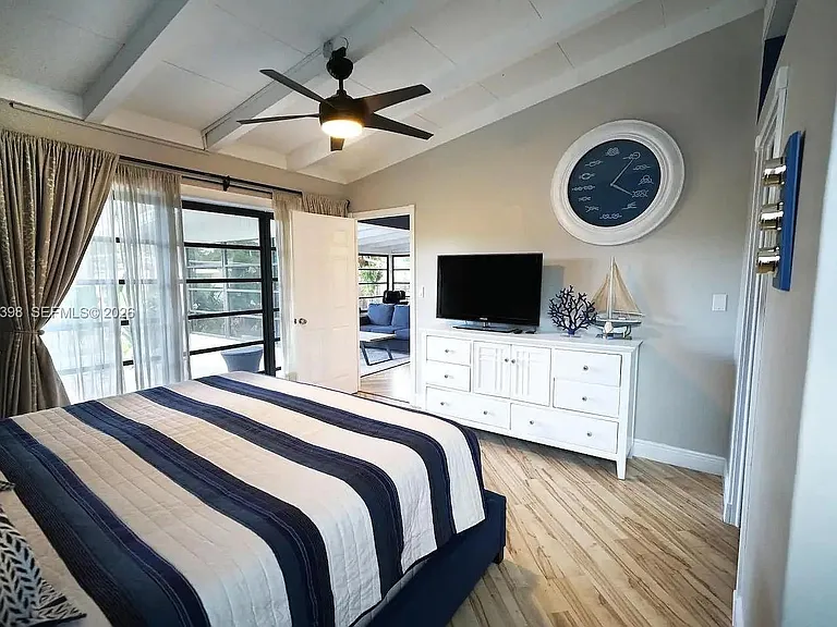 2518 Gulfstream Ln — Photo 35