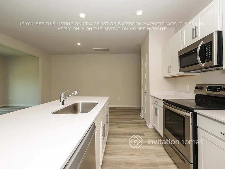 1016 Legacy Ct — Photo 7
