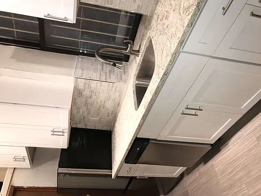 Rented by Chartwell Manhattan Realty | media 4