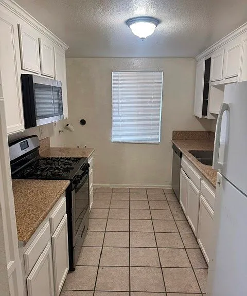 9240 Date St — Photo 8