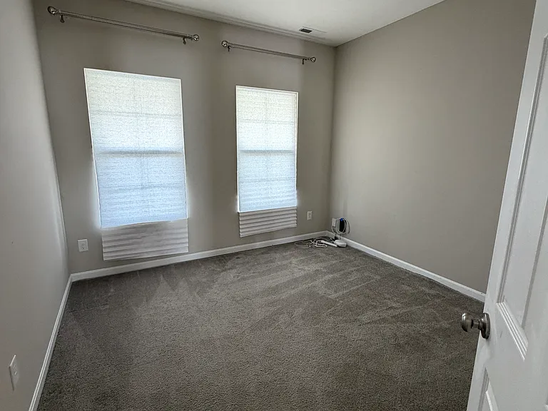 1340 Glen Canyon Dr — Photo 11