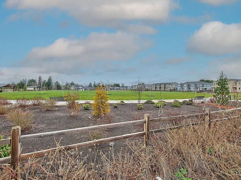 5623 SE 80th Ave — Photo 32